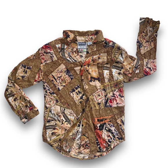 v i n t a g e :: Artsy Renaissance Abstract Buttoned Blouse - Picture 5 of 12